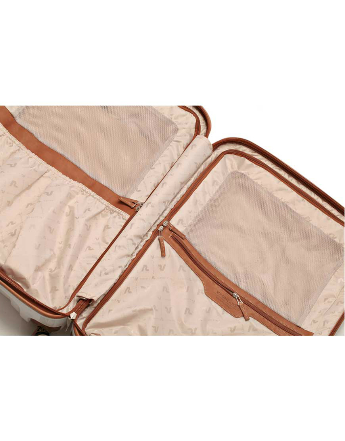 Trải nghiệm sản phẩm vali sang trọng đẳng cấp